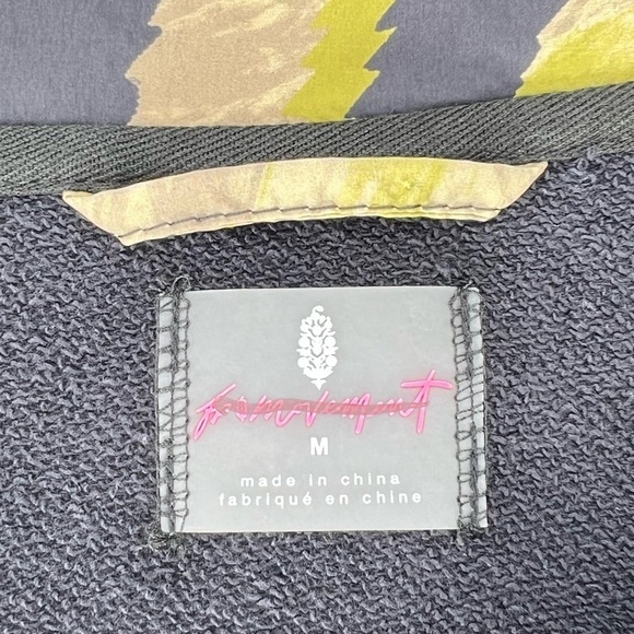 NEW FP Movement Free People Walk the Line Pullover Size Medium Black Green New - Picture 6 of 8